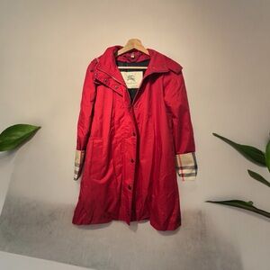 Burberry 'Bowpark' Raincoat with Liner in Red US 2 / UK 4